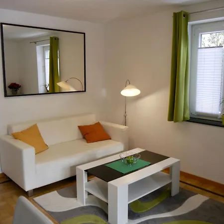 Ferienwohnung Familie Lindner * לינדאו